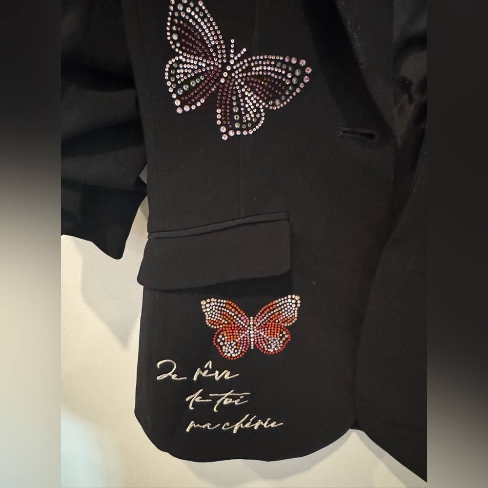 Cinq à Sept butterfly, love letter, scrunched cayenne, blazer, Elegant Black - Picture 11 of 16